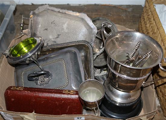 Box of mixed plateware